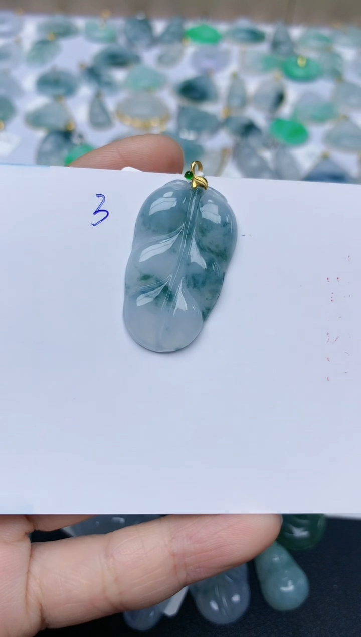 【闪购商品】翡翠颈饰18K金镶嵌3天然翡翠A货    