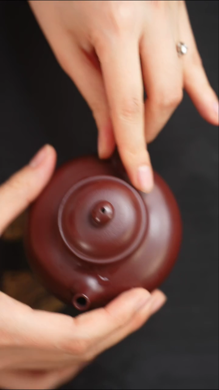 茶壶紫砂紫袍玉砂容天