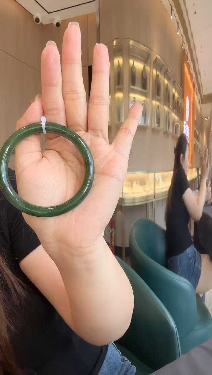 和田玉手镯未镶嵌天***宝美人镯58