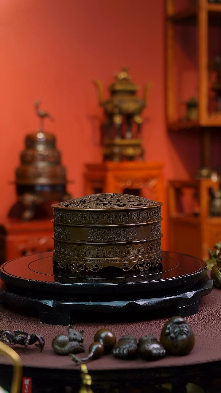 【闪购商品】秦官令             