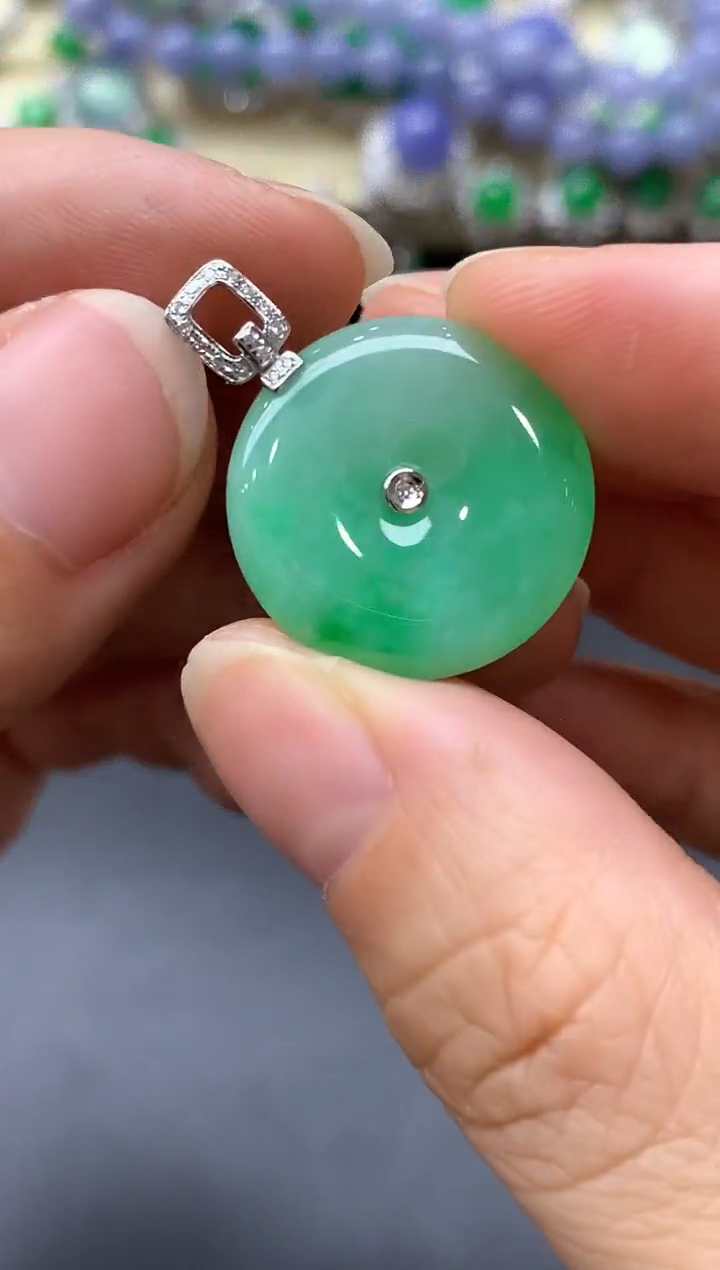 颈饰18K金镶嵌翡翠479-中国好珍宝