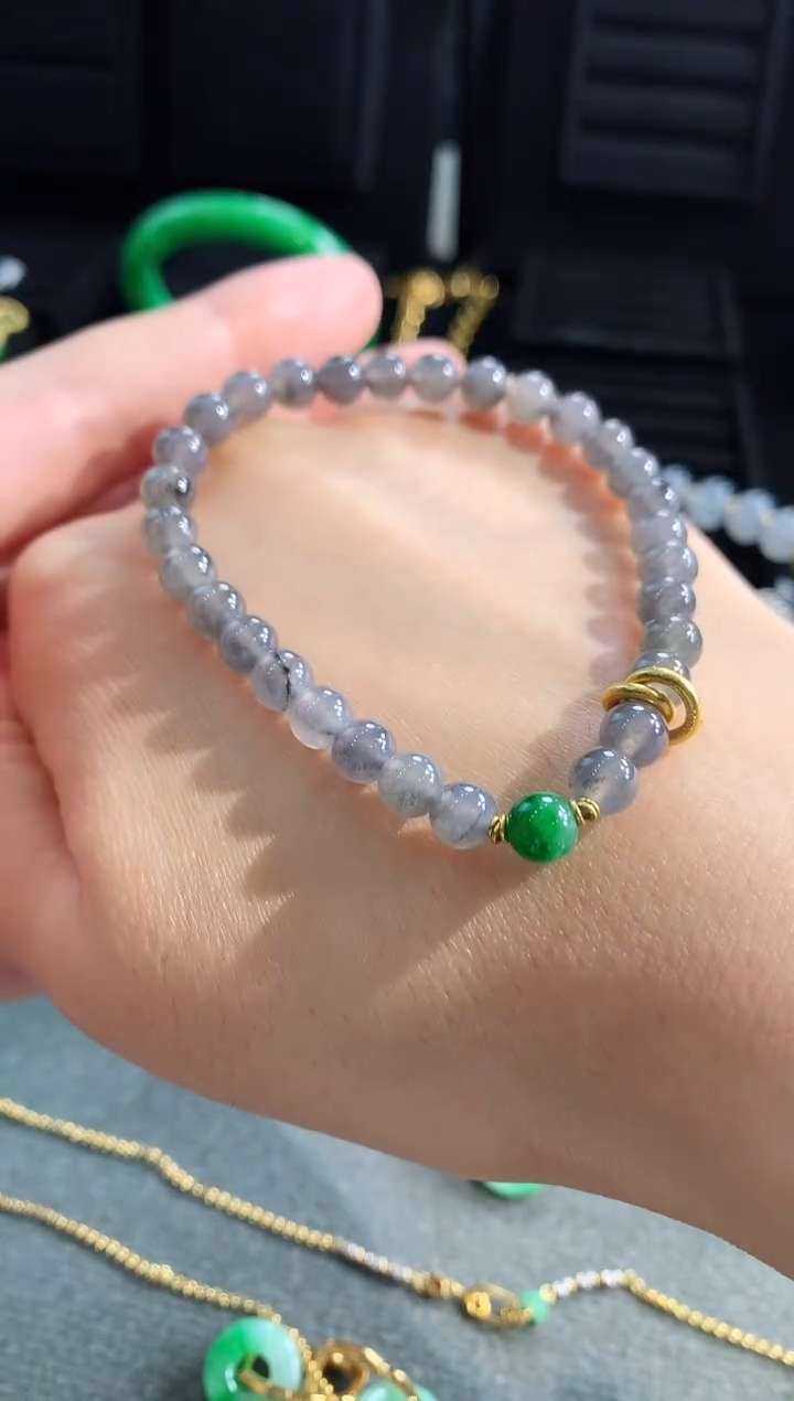 【闪购商品】翡翠手串未镶嵌手饰