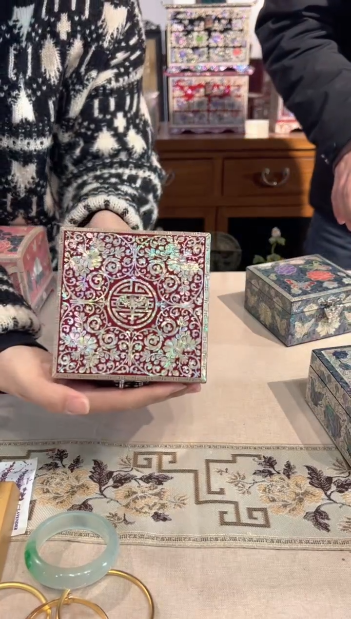 【闪购商品】红底寿·弘贝雅螺钿漆器文化馆