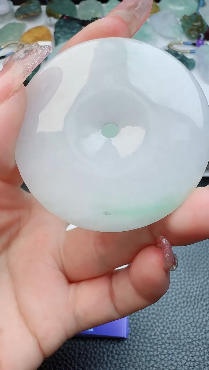 【闪购商品】翡翠颈饰未镶嵌1111111111