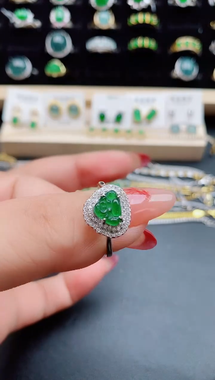 【闪购商品】翡翠戒指银S925镶嵌1321