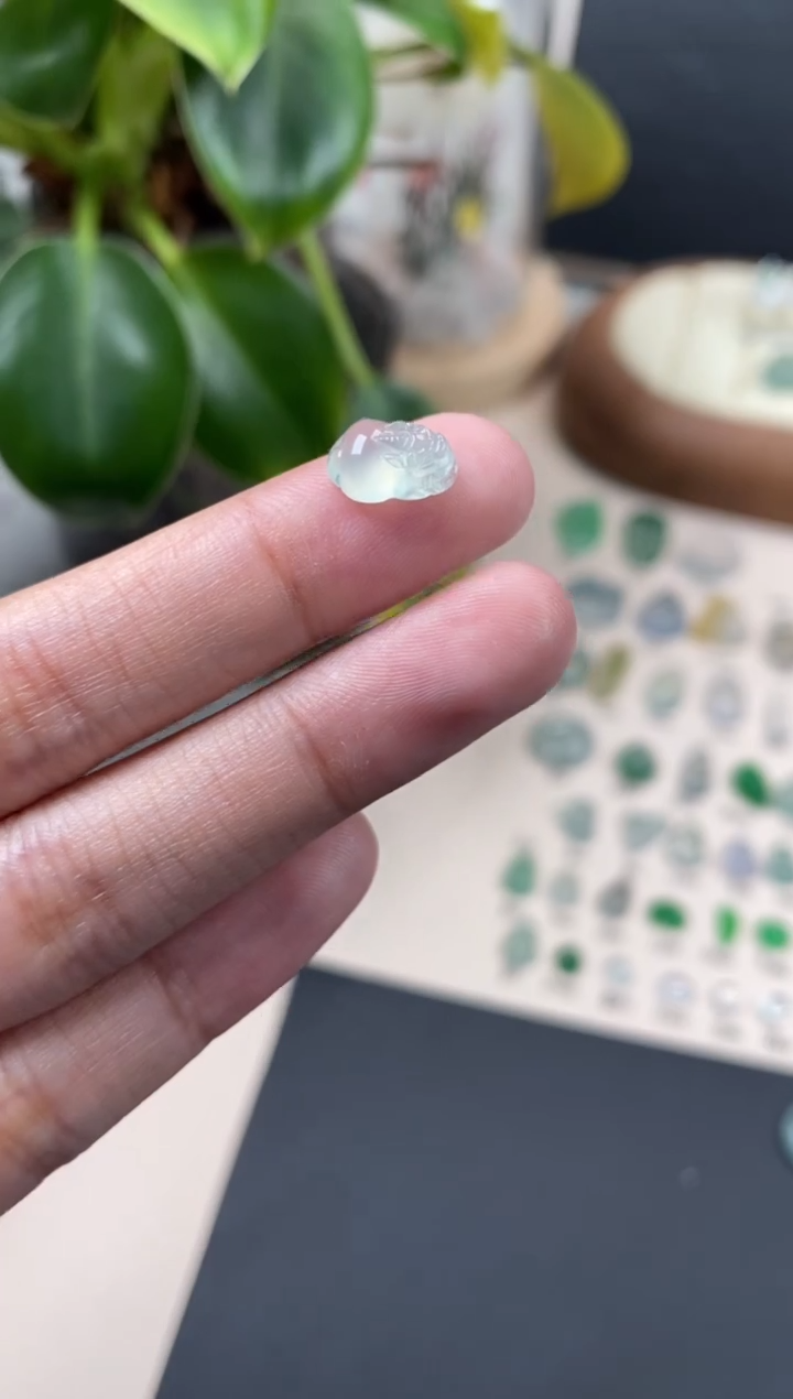 【闪购商品】翡翠颈饰未镶嵌翡翠冰晴裸石