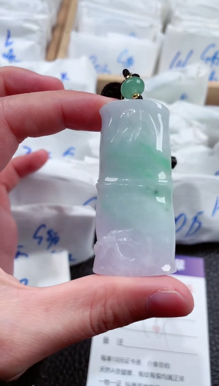 【闪购商品】翡翠颈饰未镶嵌00001095