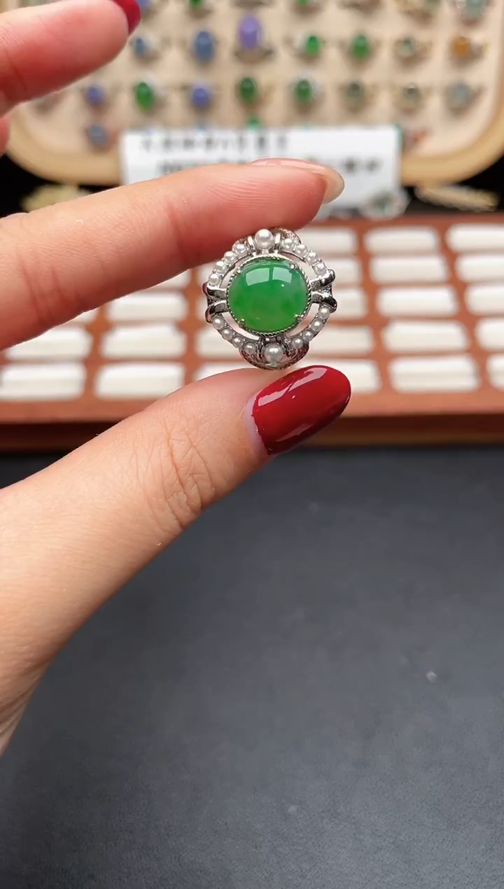 银S925镶嵌戒指翡翠一物一证一礼盒