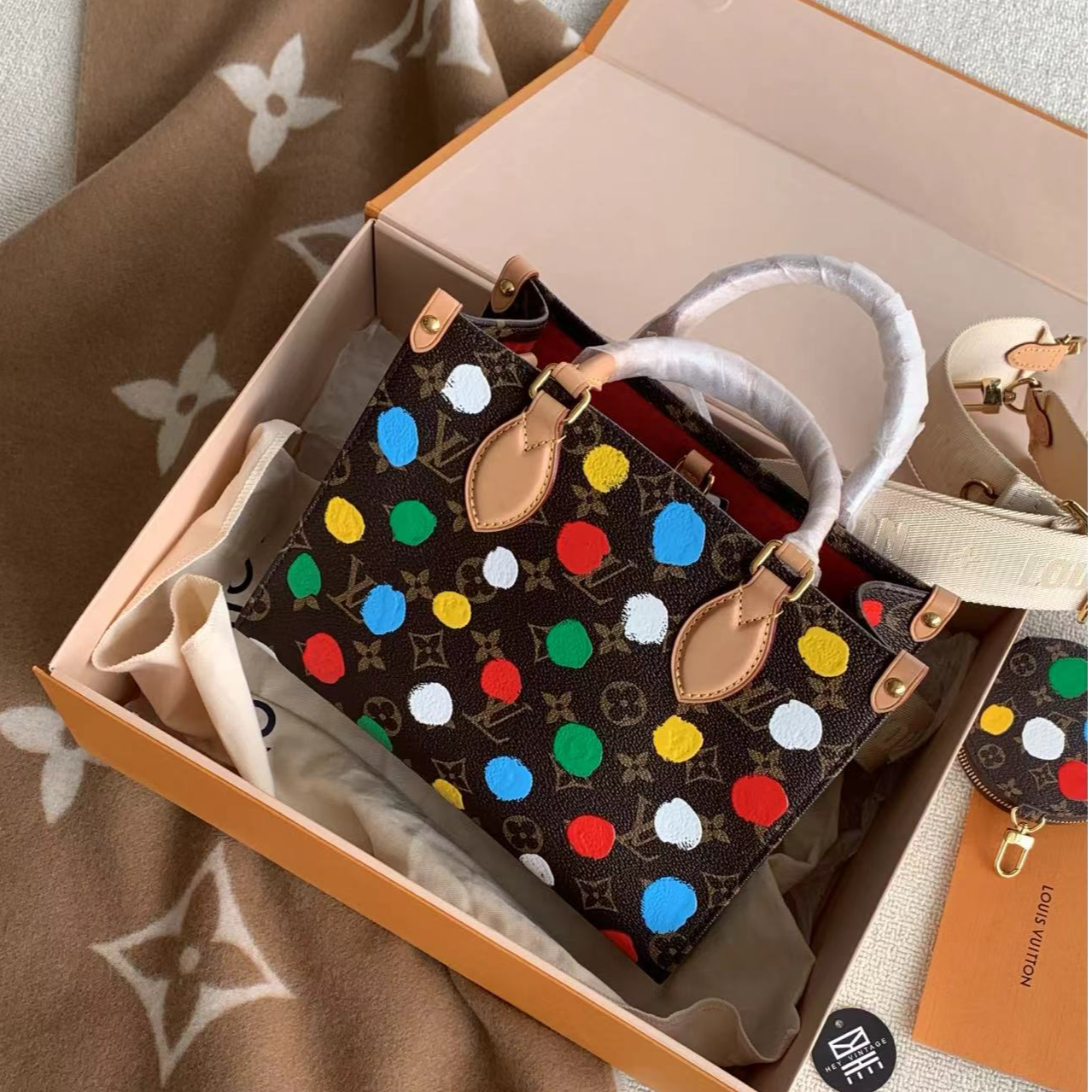 未使用 LouisVuitton/路易威登 草间弥生小号onthego包  17762286