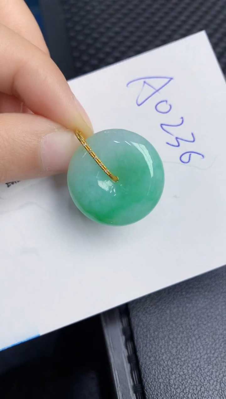 【闪购商品】翡翠颈饰18K金镶嵌000000000