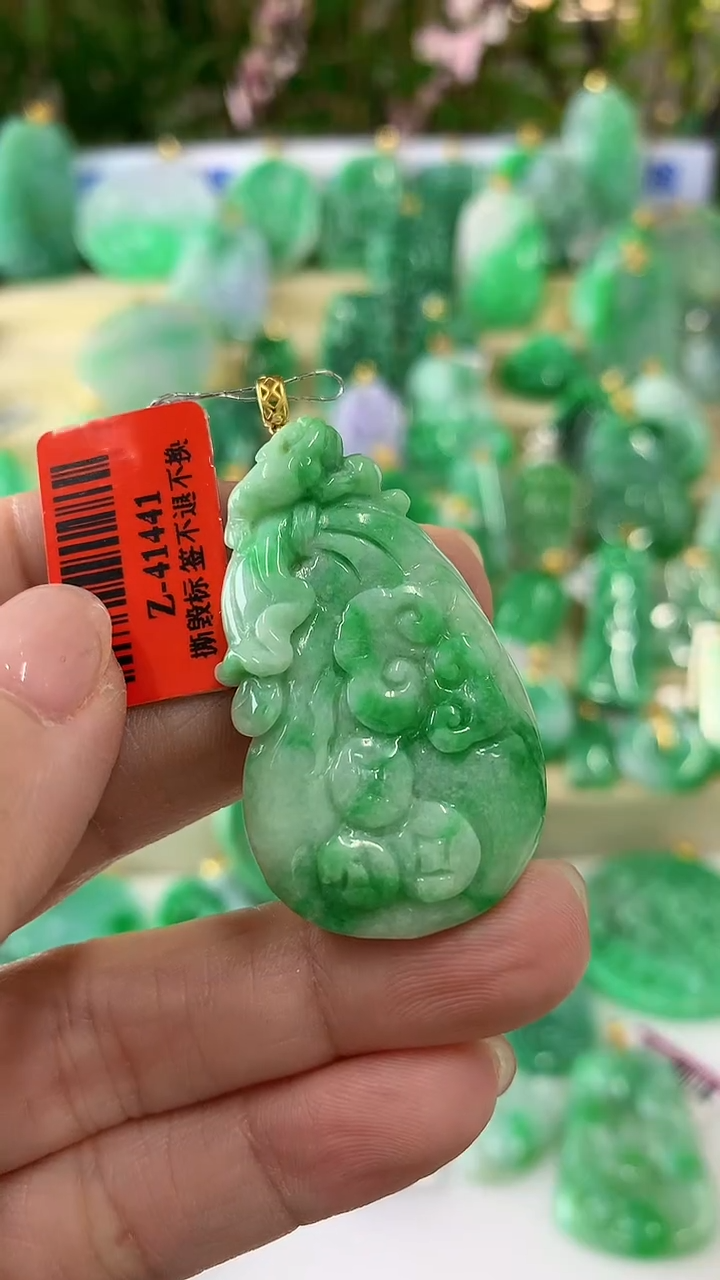 【闪购商品】翡翠吊坠(不含链)18K金镶嵌挂件