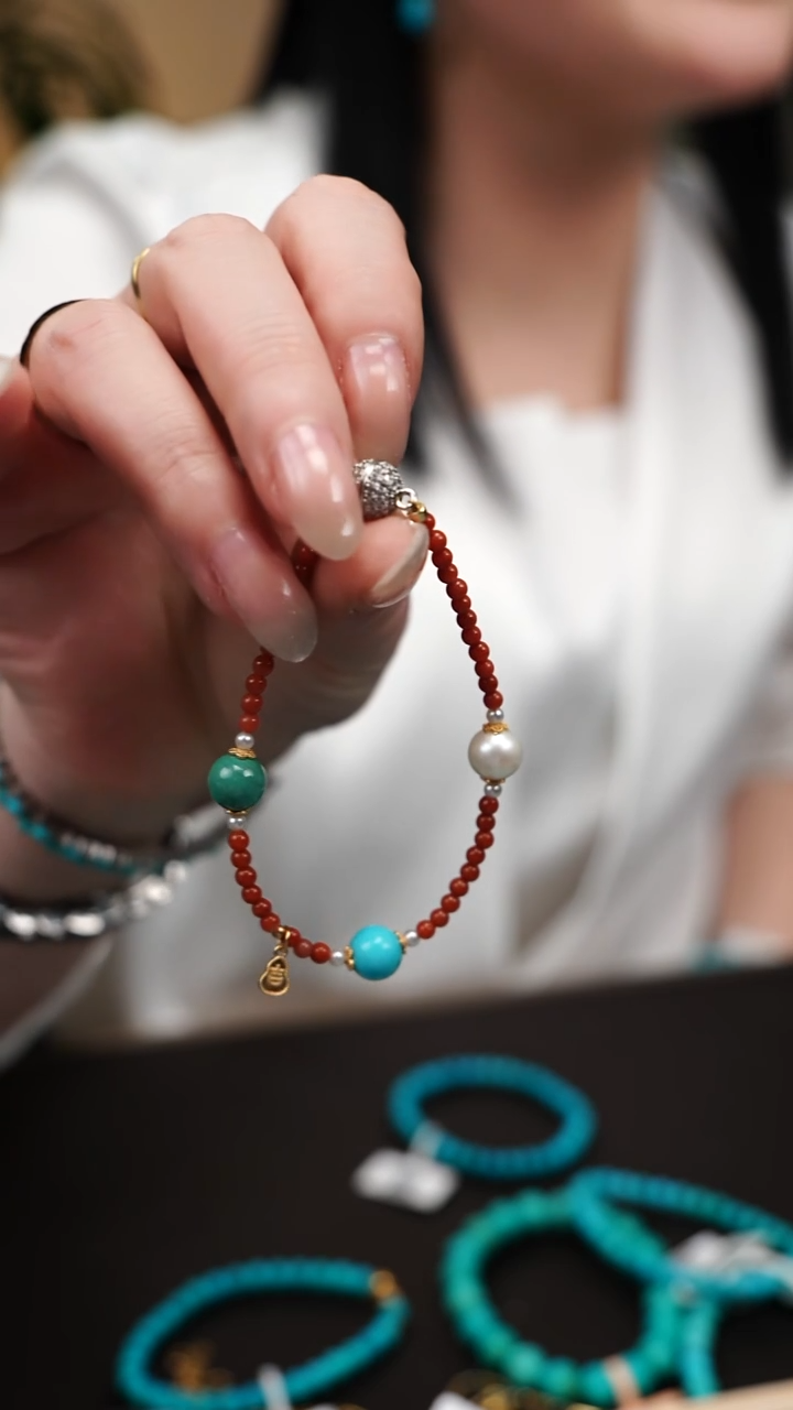 未镶嵌绿松石手链1