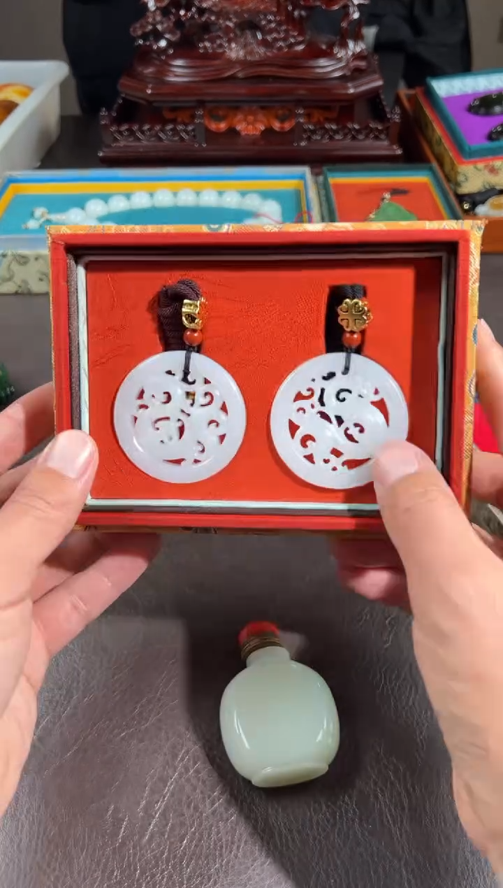 未镶嵌和田玉把件龙***…和田玉