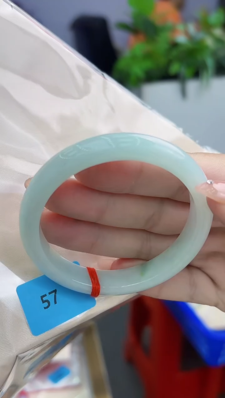 【闪购商品】翡翠手镯未镶嵌翡翠手镯