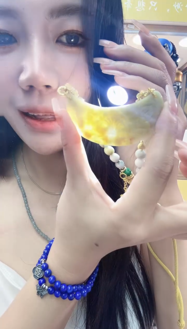 翡翠未镶嵌颈饰翡翠吊坠