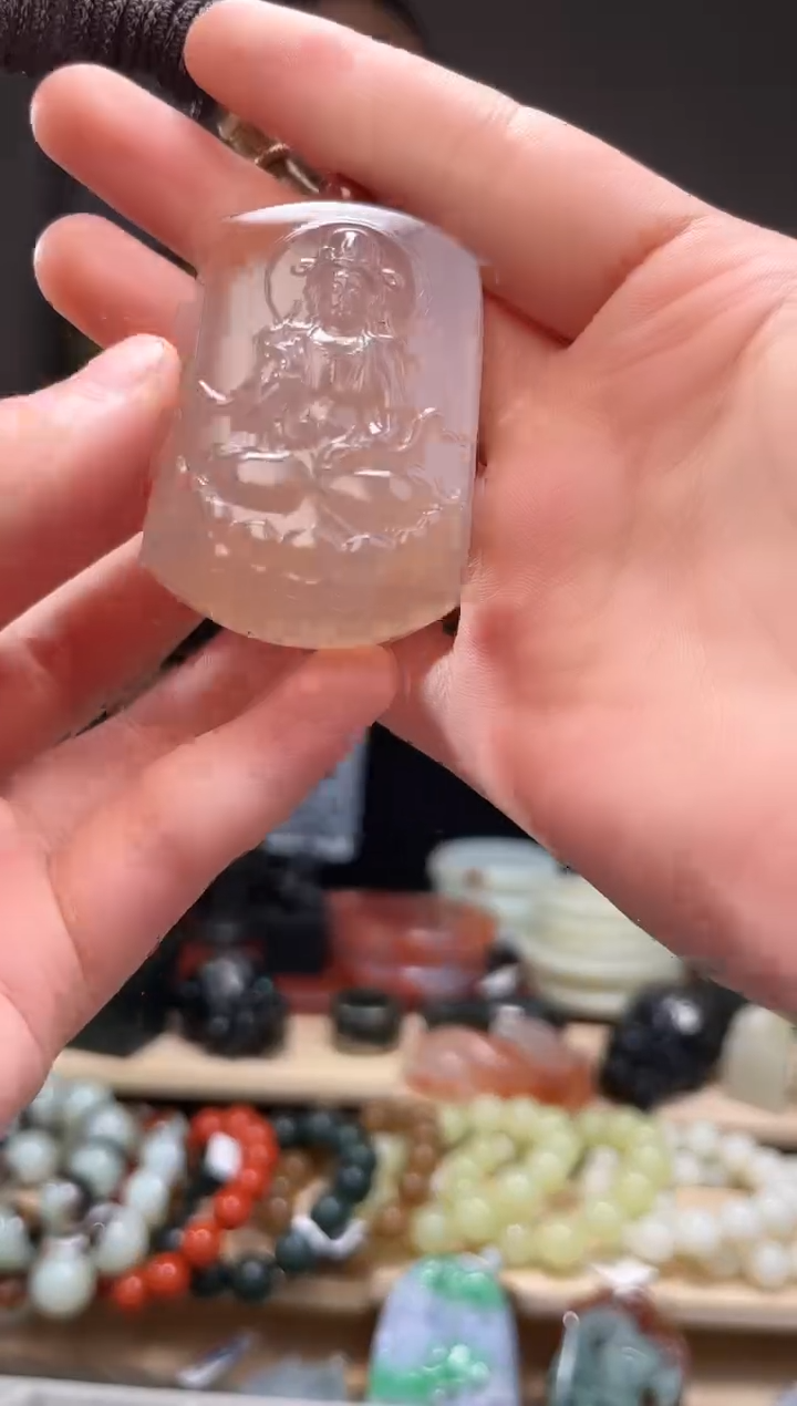 颈饰未镶嵌南红玛瑙吊坠