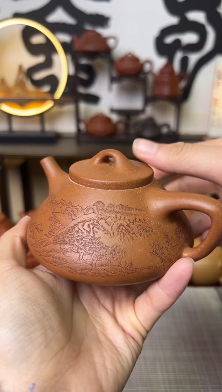 【闪购商品】段泥茶壶黄降坡子冶石瓢壶刻绘220CC-杨志琴
