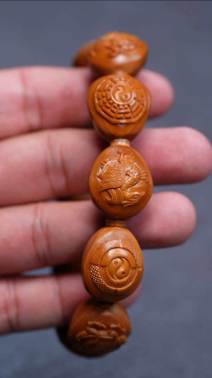 【闪购商品】橄榄核手串/手链苏工核雕苏工核雕