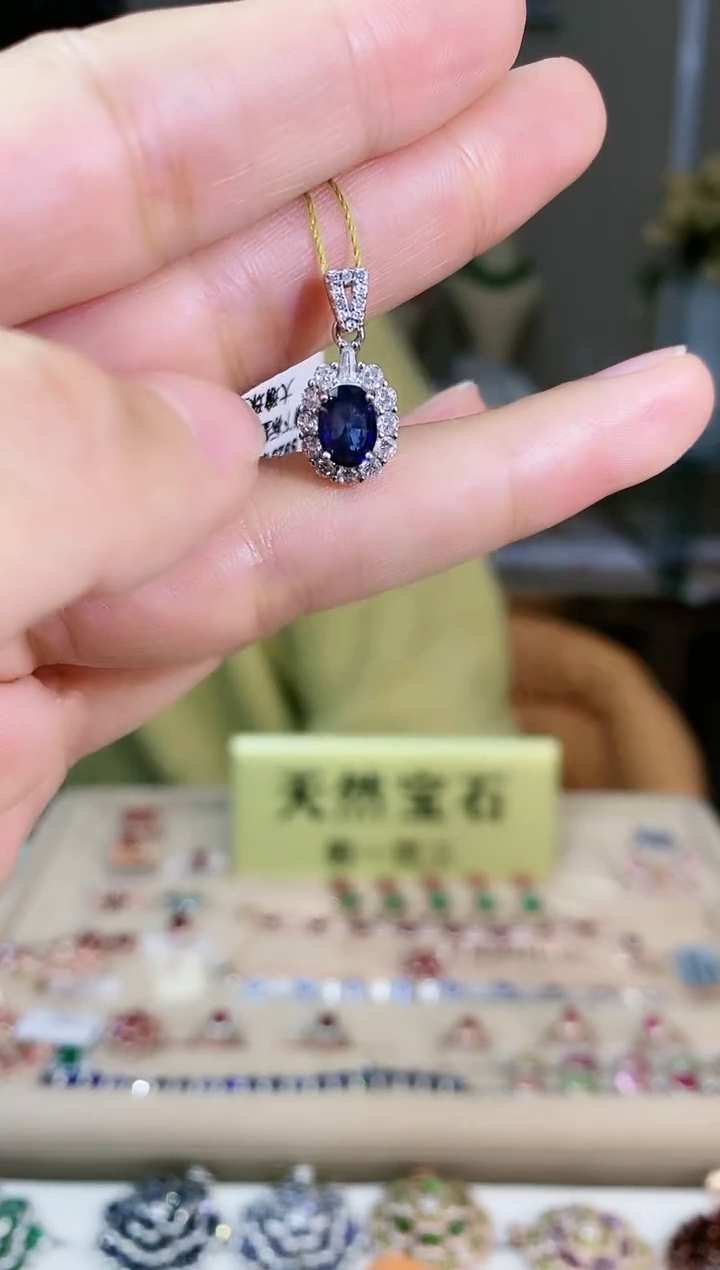 【闪购商品】蓝宝石颈饰银S925镶嵌颈饰