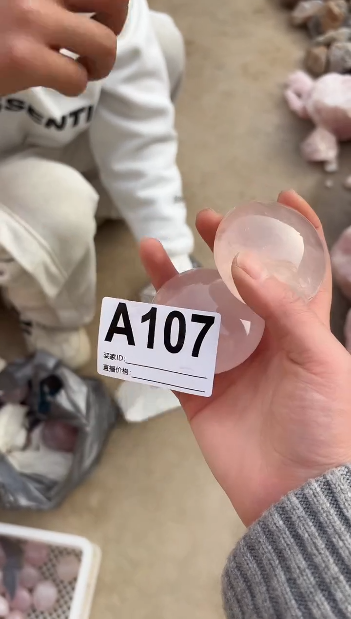 【闪购商品】水晶摆件未镶嵌粉水晶手把件107 一对