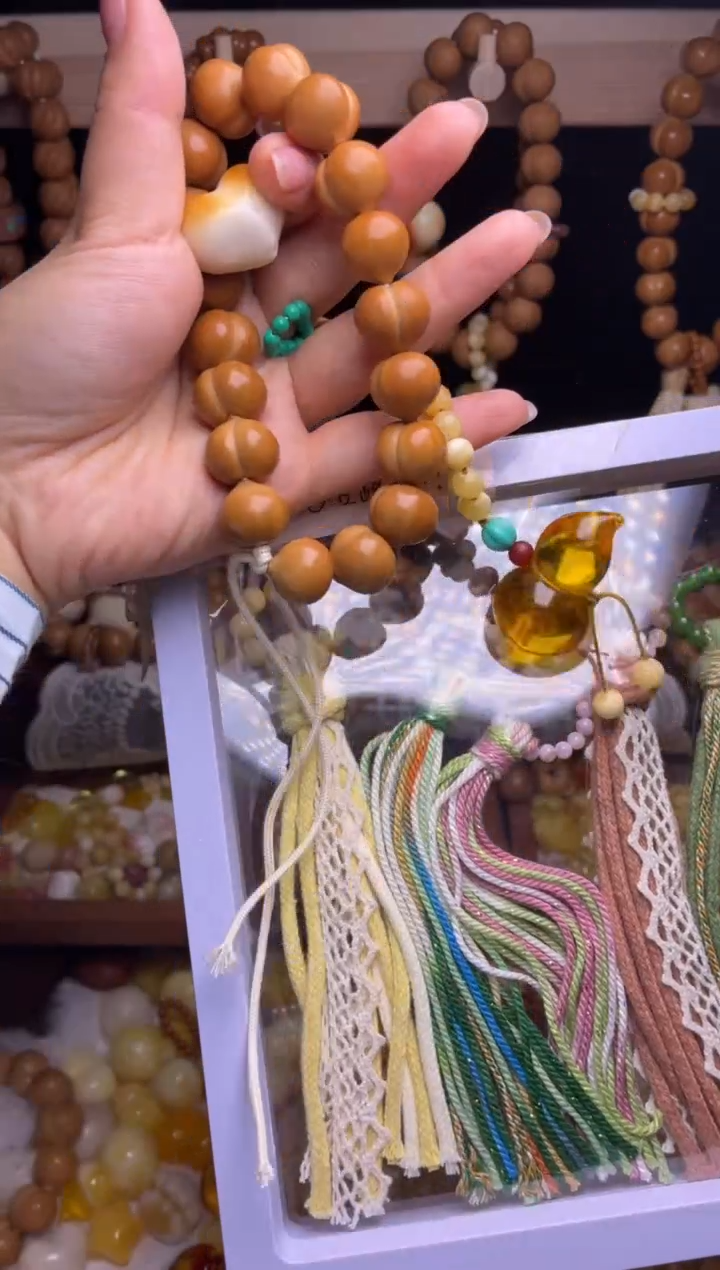 吊坠猴头核桃全品光面柯基牙果爱心绿跑环大福禄吊坠奶油风流苏