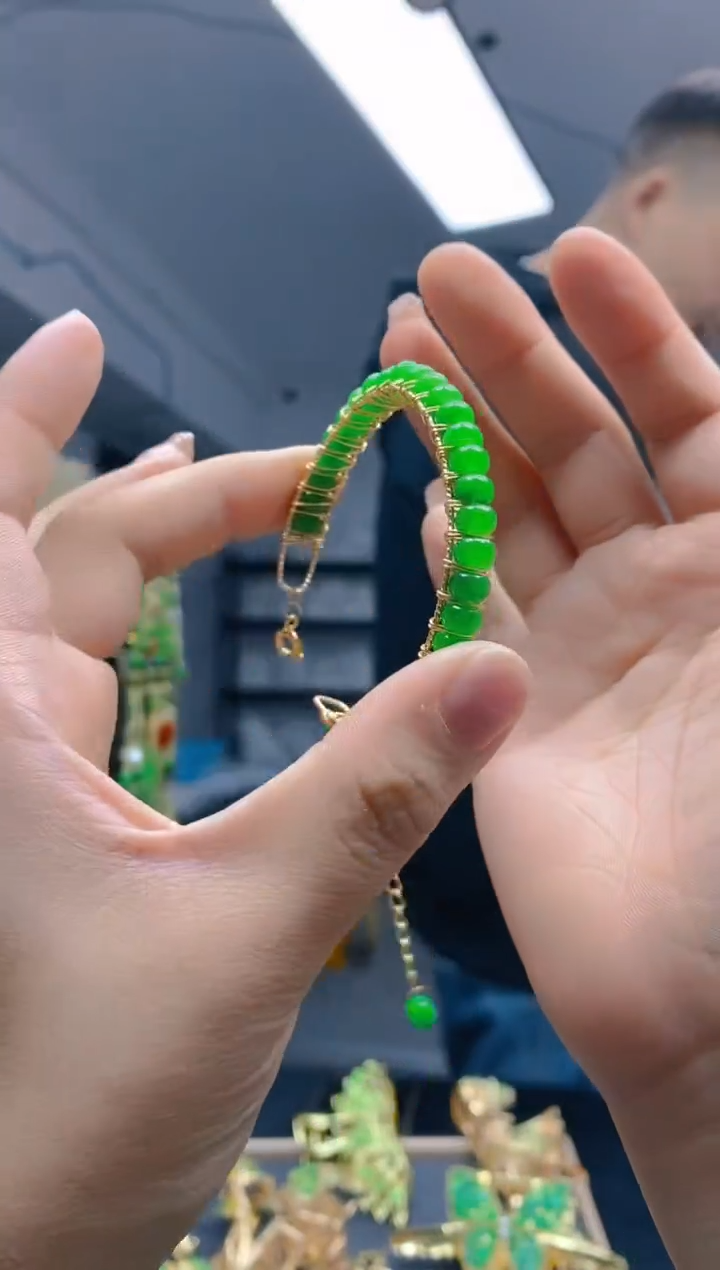 【闪购商品】翡翠耳饰合金0368翡翠手镯