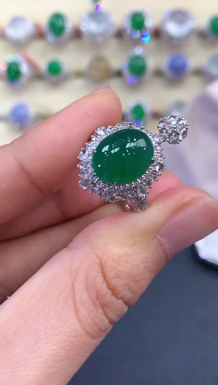 【闪购商品】翡翠戒指18K金镶嵌B203         