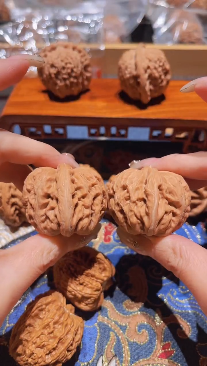 把件文玩核桃053  元宝40