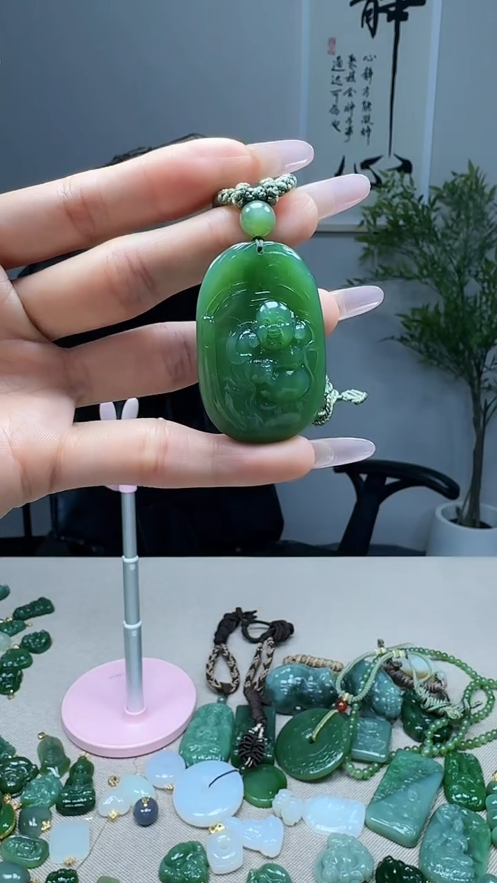 未镶嵌和田玉挂件1