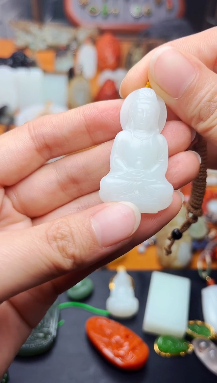 【闪购商品】和田玉颈饰未镶嵌观音01