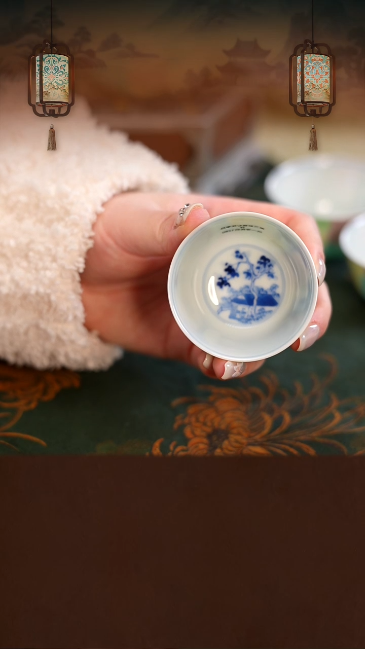 素三彩赏心乐事杯1