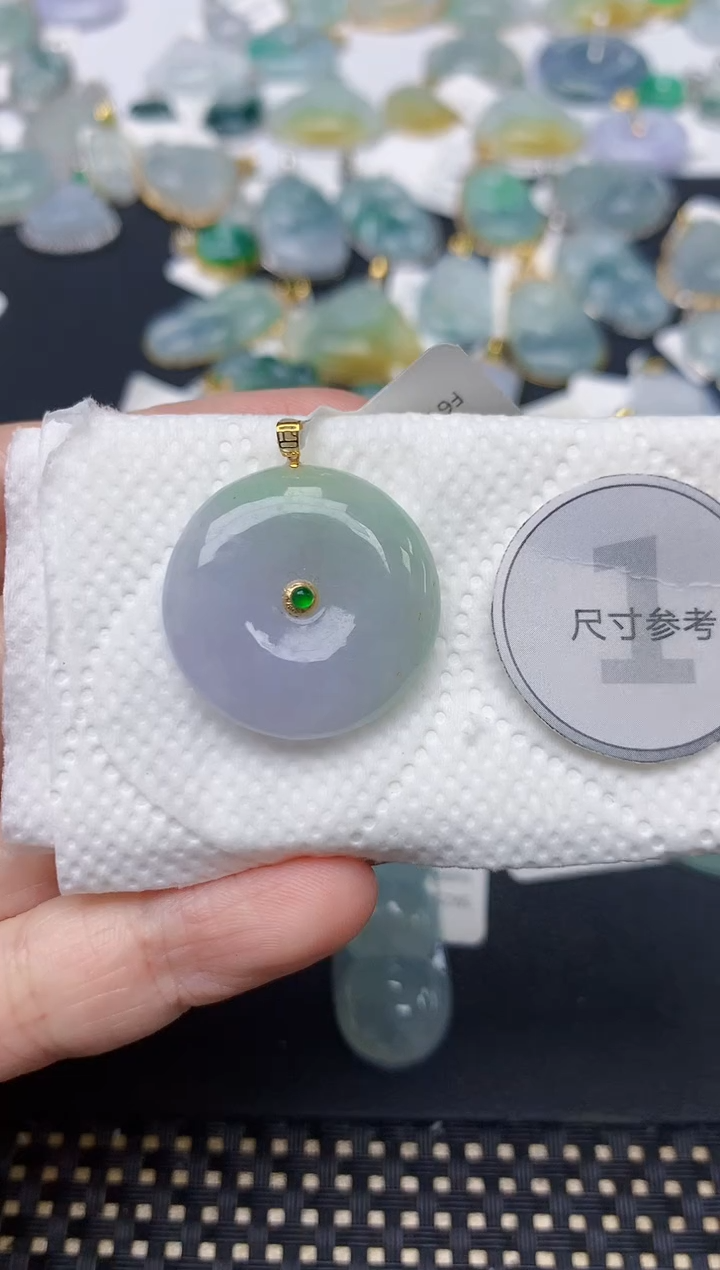 颈饰18K金镶嵌翡翠天然缅甸A货翡翠
