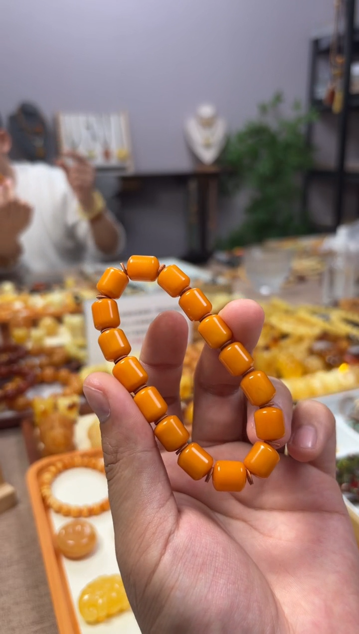 【闪购商品】蜜蜡裸石未镶嵌手串