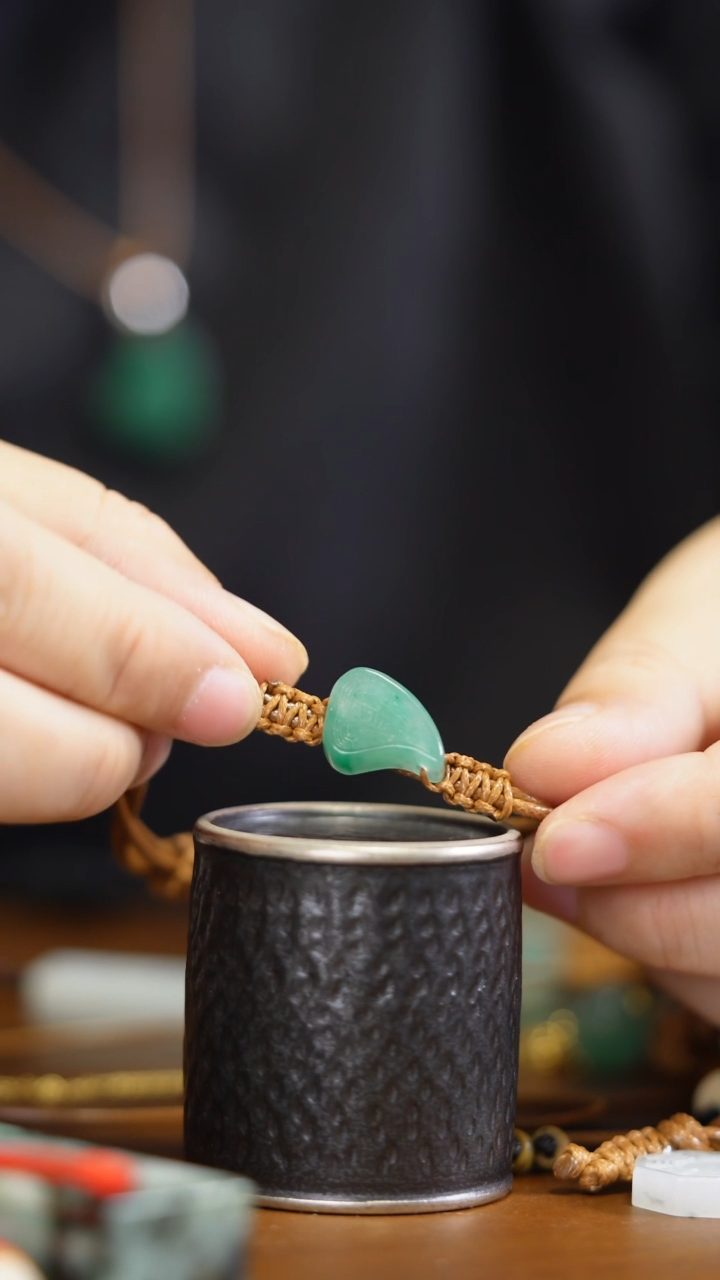 石英质玉（非洲翠）手绳未镶嵌手绳