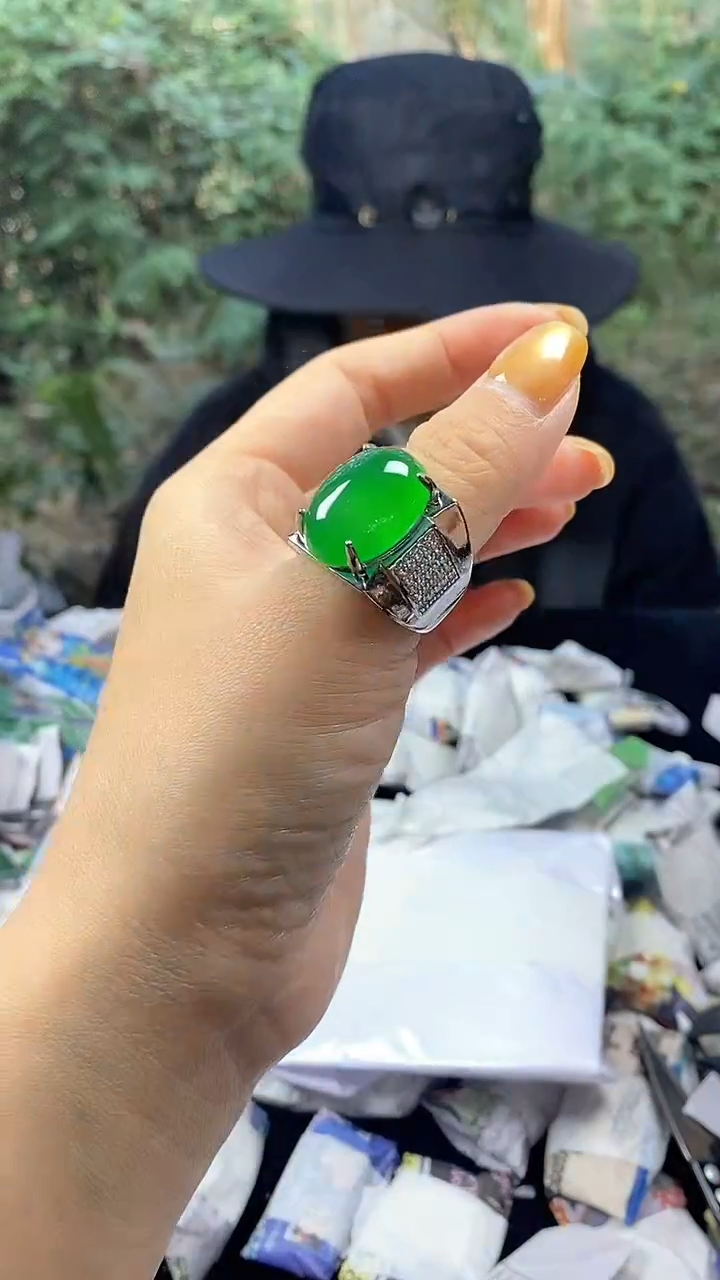 满色吊坠 所见即所得 ！！