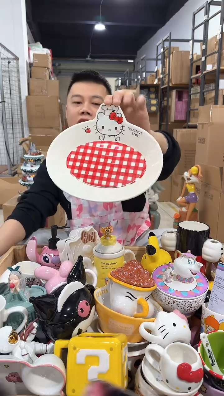 瓷片原盒kt猫红格子餐盘