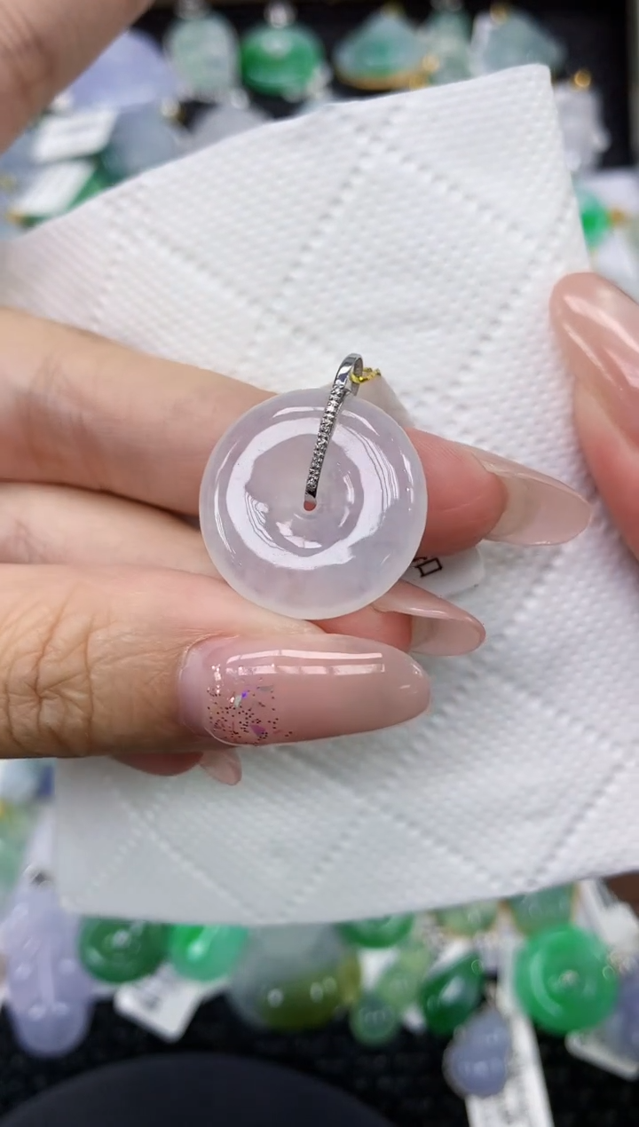 颈饰18K金镶嵌翡翠1111111111