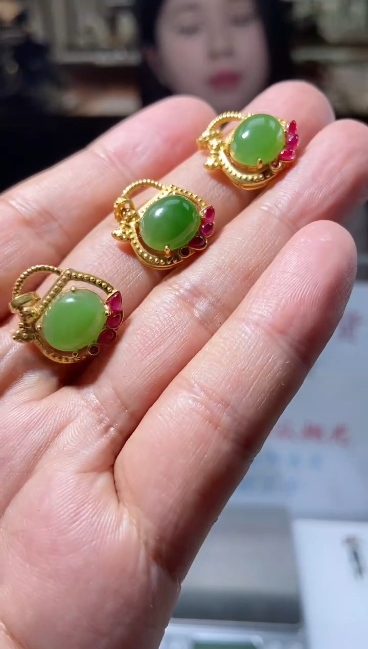 【闪购商品】定制和田玉天然和田玉多样性发其一