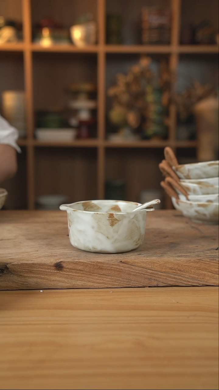 粉影系列的双耳早餐碗加勺子