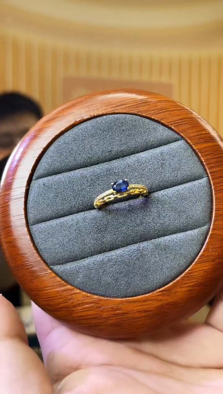 【闪购商品】蓝宝石戒指银S925镶嵌蓝宝石