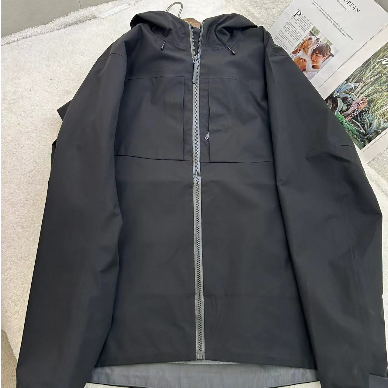 秋季新款户外休闲宽松百搭连帽冲锋衣H05