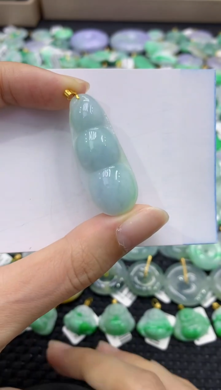 颈饰未镶嵌翡翠天然缅甸翡翠A货