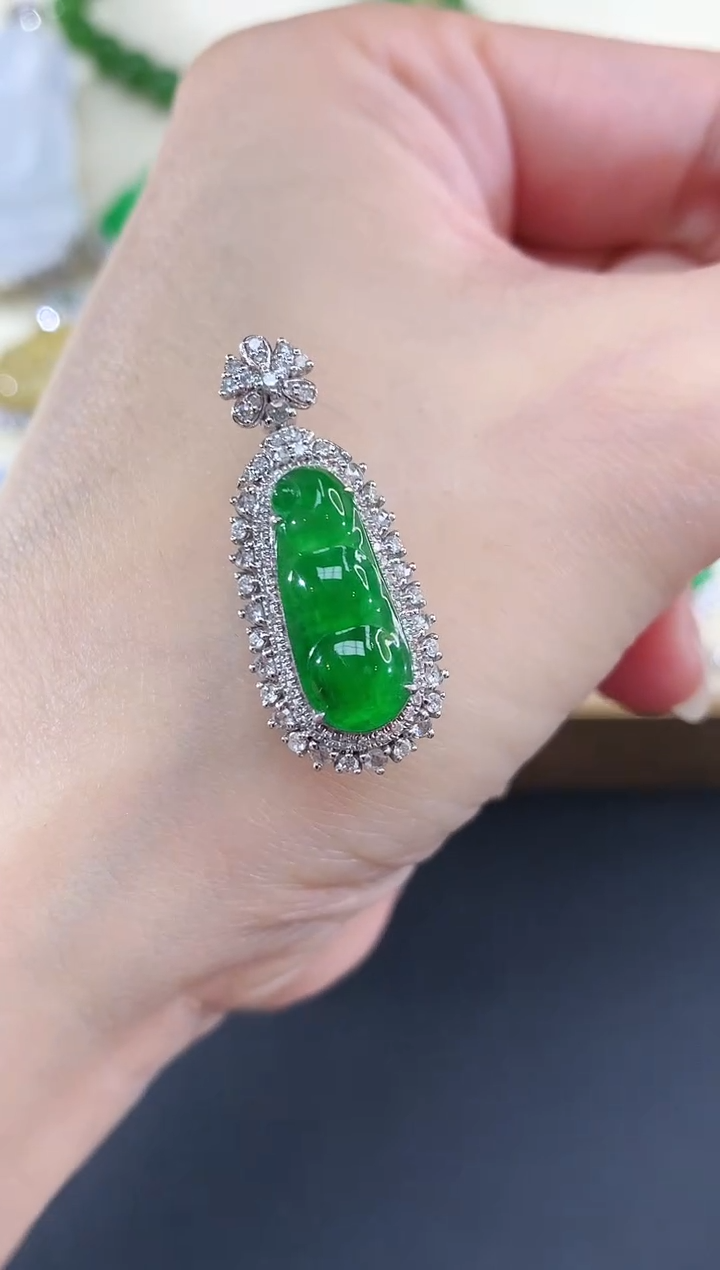 吊坠(不含链)18K金镶嵌翡翠113|