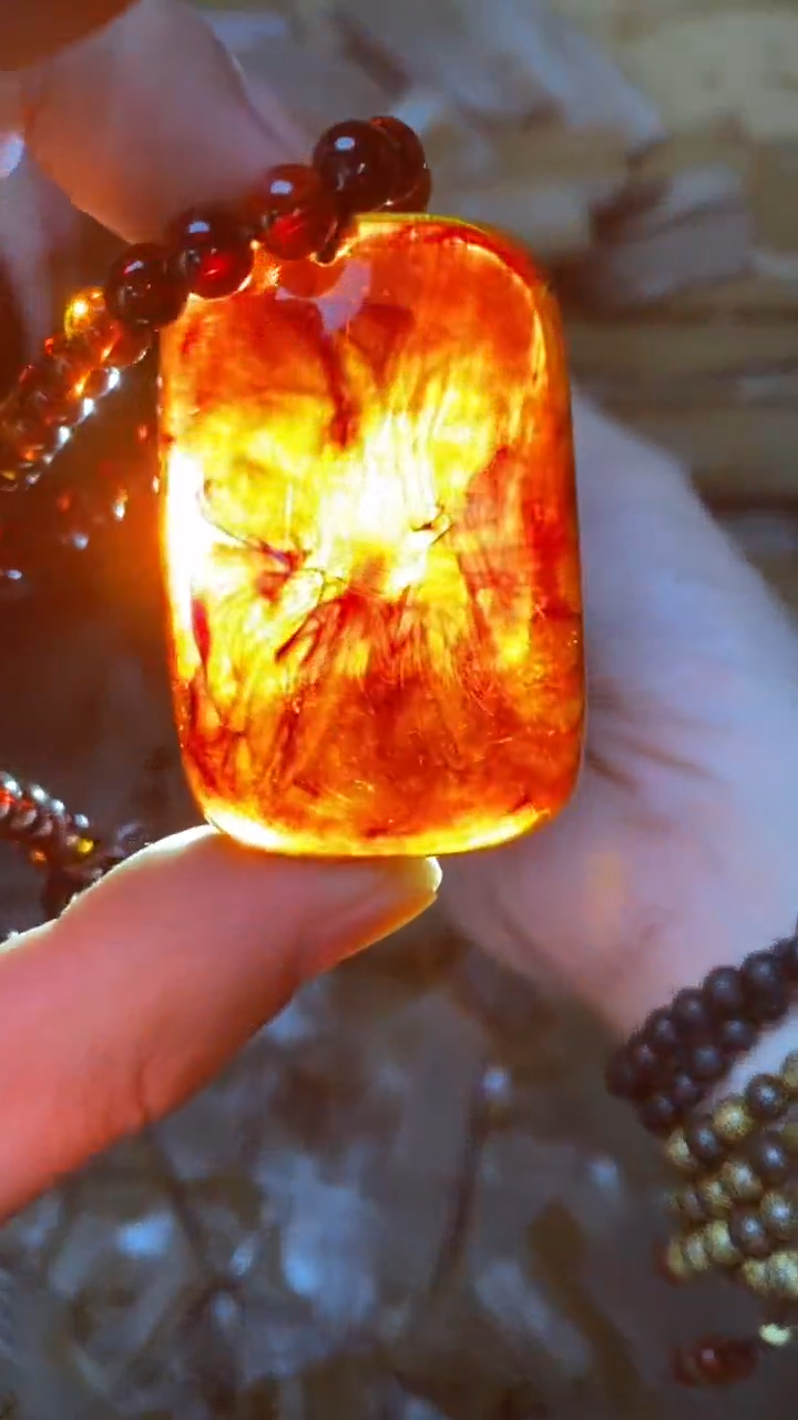 其他琥珀吊坠QL98