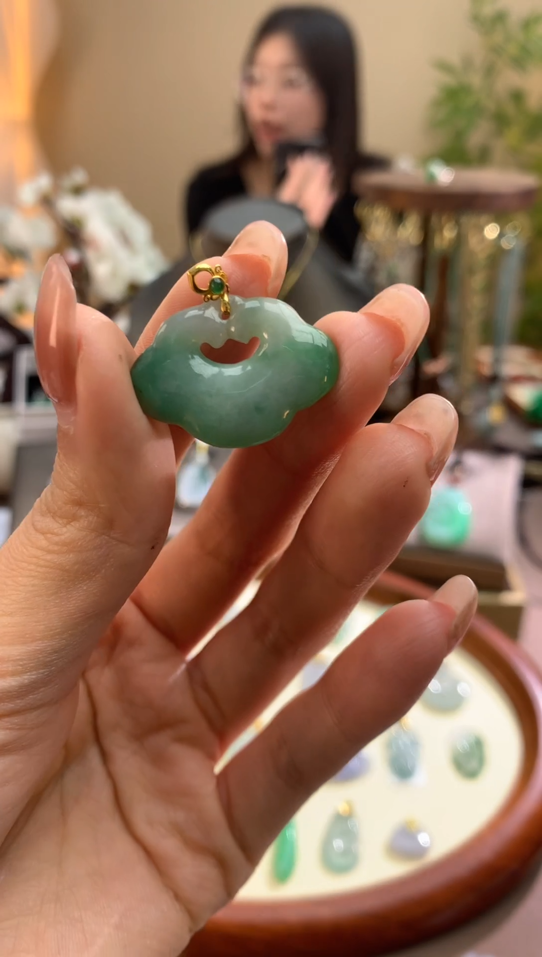 【闪购商品】翡翠颈饰18K金镶嵌如意锁