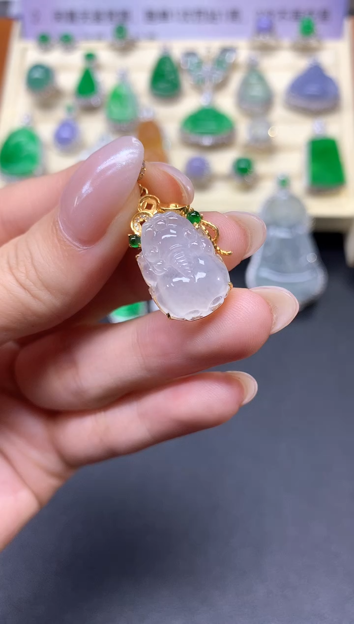 【闪购商品】翡翠吊坠(不含链)18K金镶嵌吊坠|3800+380