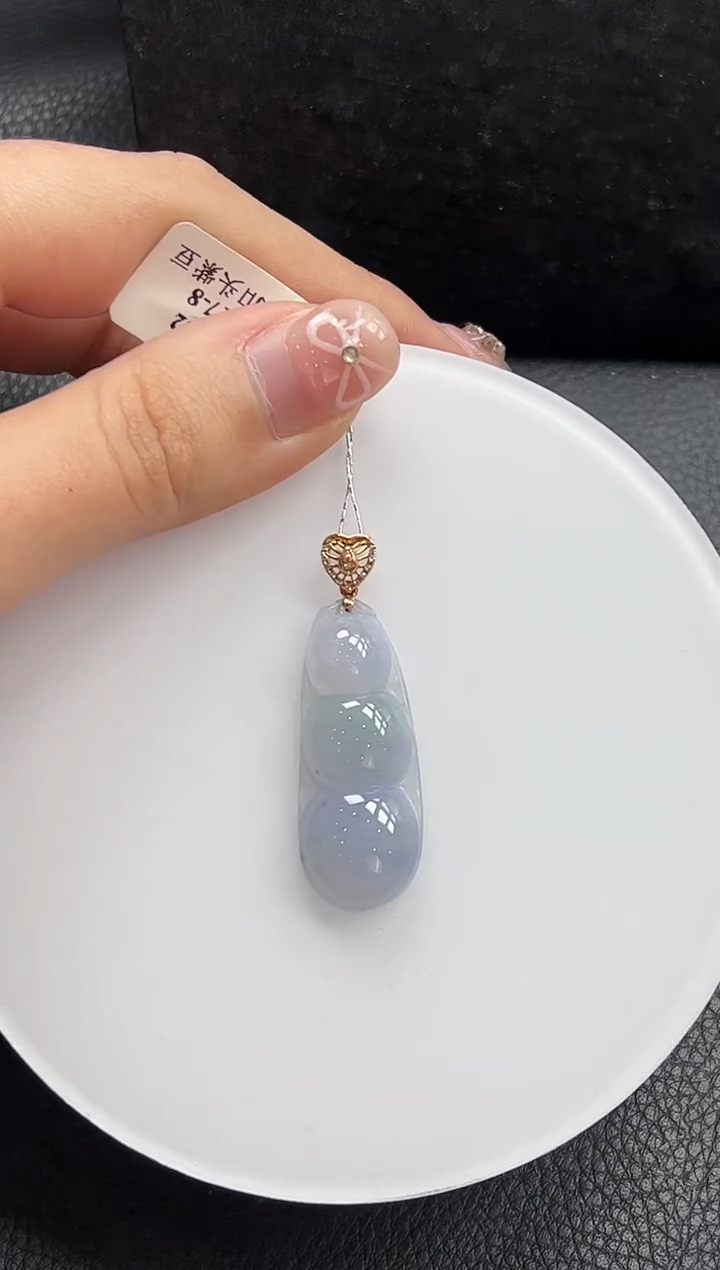 【闪购商品】翡翠颈饰18K金镶嵌豆子