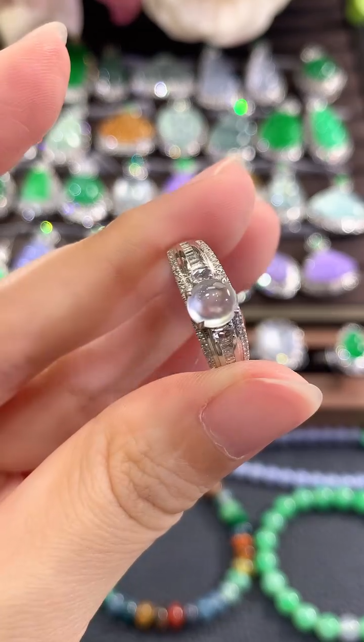 18K金镶嵌戒指翡翠d48 