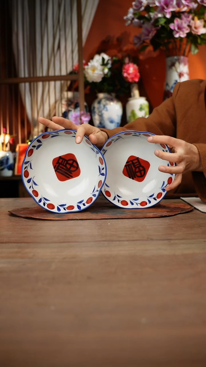 当代高温釉下彩手绘陶瓷餐具