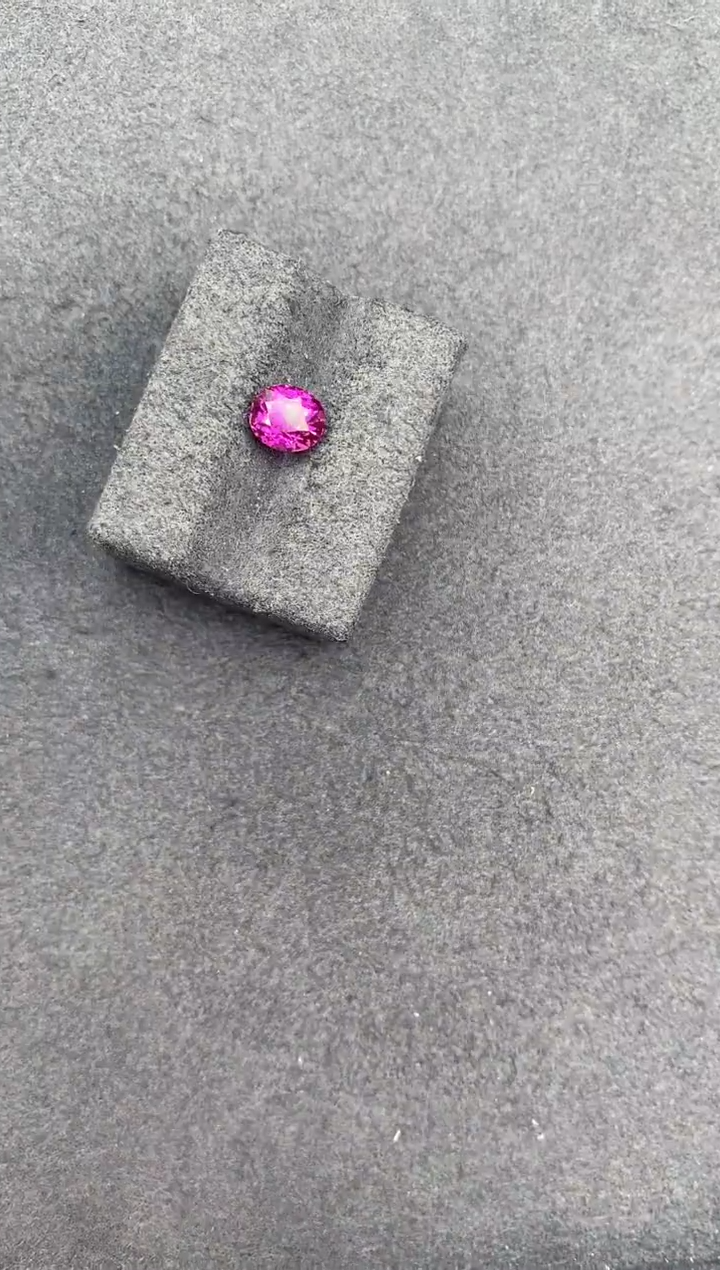 【闪购商品】彩色蓝宝石裸石未镶嵌1.5ct无烧紫蓝宝